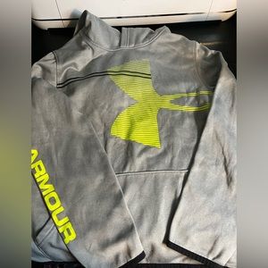 Under Armour sweatshirt - boys large
